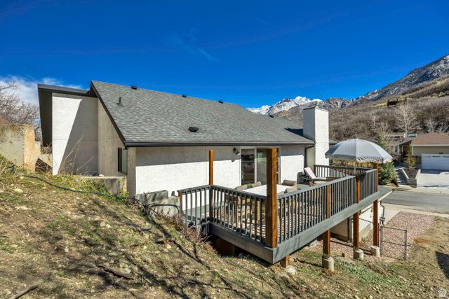 10870 S LOSTWOOD DR, Sandy, UT 84092