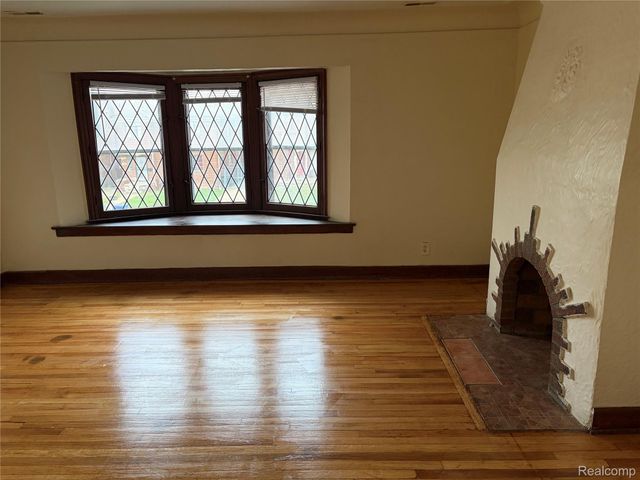 17189 Wisconsin Street, Detroit, MI 48221