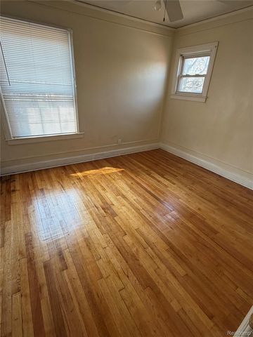 17189 Wisconsin Street, Detroit, MI 48221