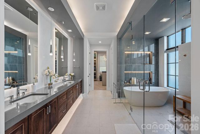 21119 Vandrake Circle, Davidson, NC 28036