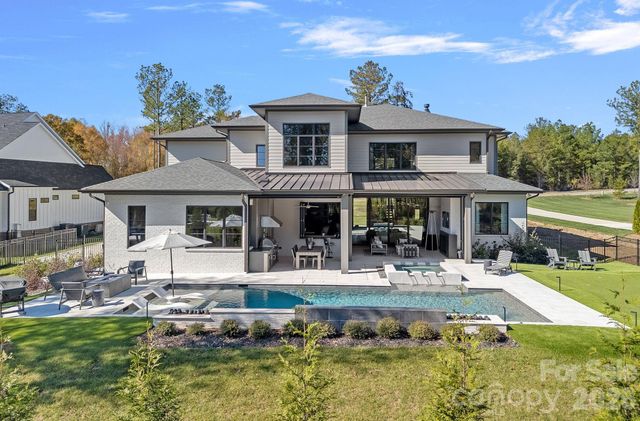 21119 Vandrake Circle, Davidson, NC 28036