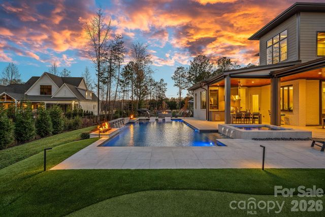 21119 Vandrake Circle, Davidson, NC 28036