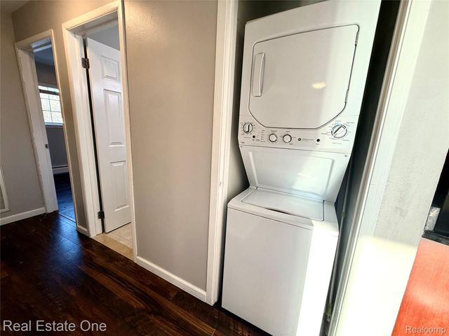 2445 Torquay Avenue 209, Royal Oak, MI 48073