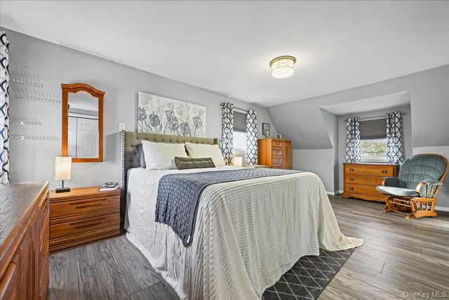 980 Washington Avenue, Westbury, NY 11590