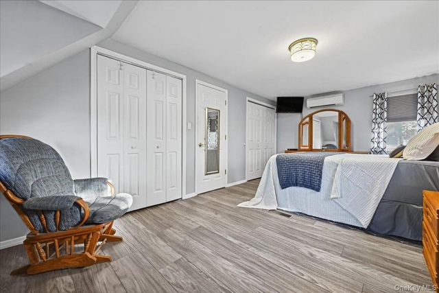 980 Washington Avenue, Westbury, NY 11590