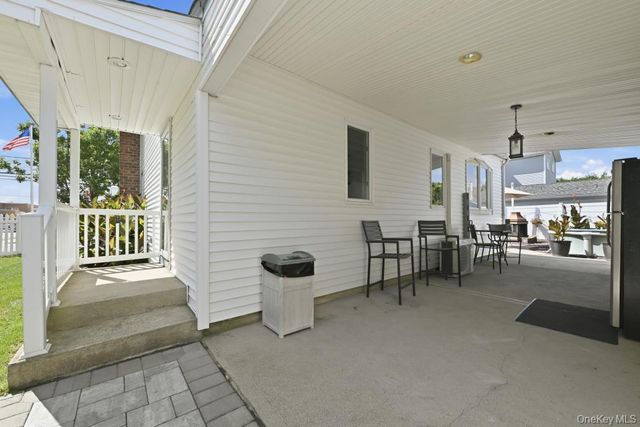 980 Washington Avenue, Westbury, NY 11590