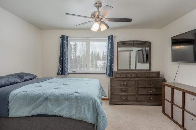 1215 Groundsel Avenue, North Pole, AK 99705