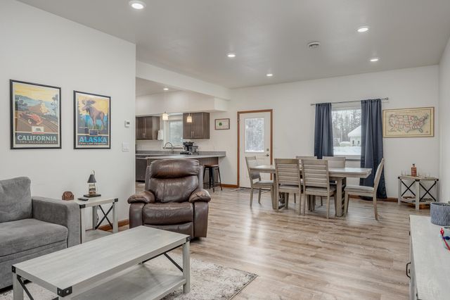 1215 Groundsel Avenue, North Pole, AK 99705