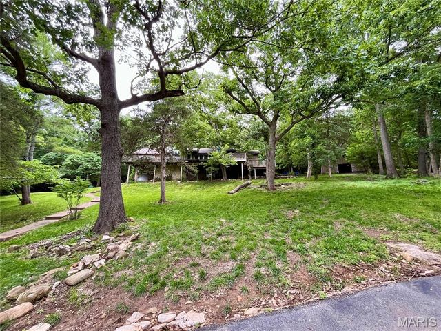 4532 Fox Creek Road, Wildwood, MO 63069