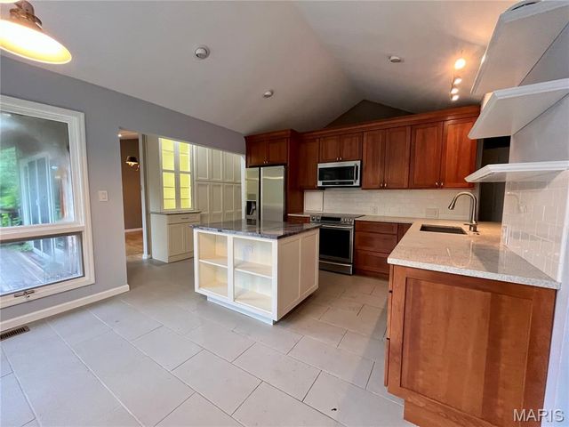 4532 Fox Creek Road, Wildwood, MO 63069
