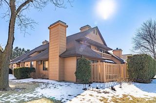 1377 W 18TH AVENUE, Oshkosh, WI 54902