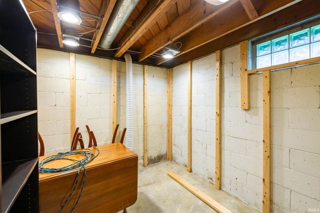 823 W Grove Street, Mishawaka, IN 46545