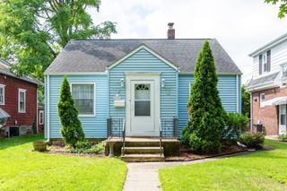 823 W Grove Street, Mishawaka, IN 46545