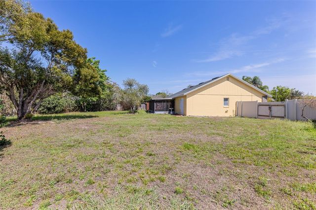 9858 BALMORAL CIRCLE, Orlando, FL 32817