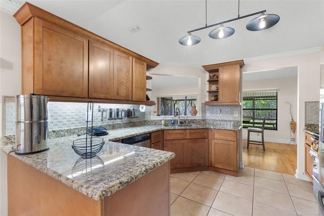 9858 BALMORAL CIRCLE, Orlando, FL 32817