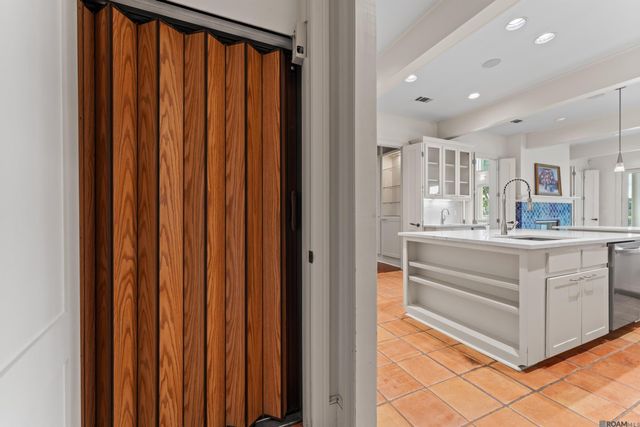 231 Grand Lakes Dr, Baton Rouge, LA 70810