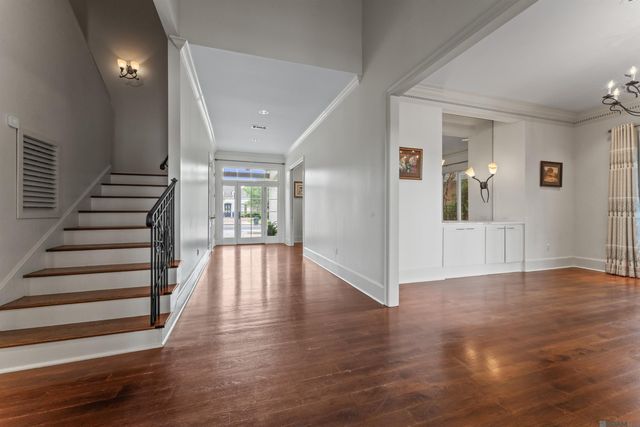 231 Grand Lakes Dr, Baton Rouge, LA 70810