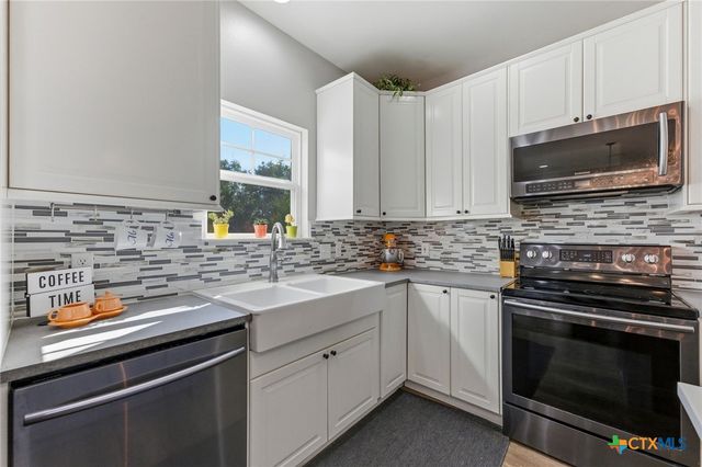 655 Cascade Trail, San Marcos, TX 78666