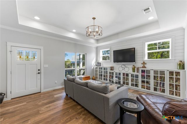 655 Cascade Trail, San Marcos, TX 78666