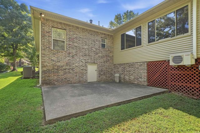 19614 Hunters Woods Drive, Little Rock, AR 72210