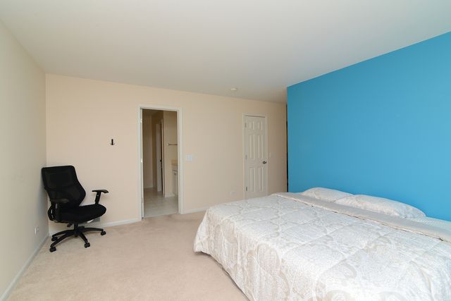 205 Taylor Court, Buffalo Grove, IL 60089