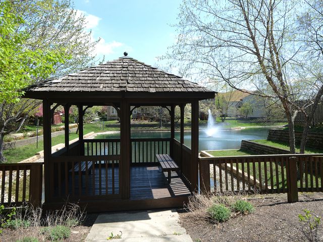 205 Taylor Court, Buffalo Grove, IL 60089