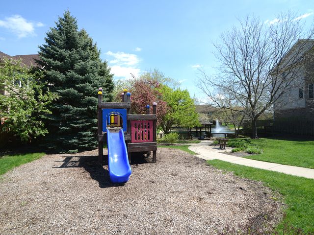 205 Taylor Court, Buffalo Grove, IL 60089