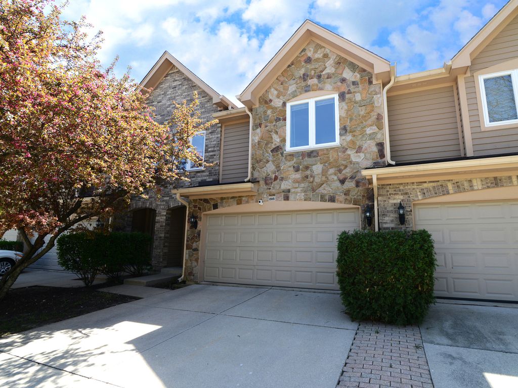 205 Taylor Court, Buffalo Grove, IL 60089