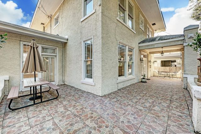 222 Marshall Street, Houston, TX 77006