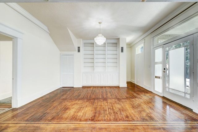222 Marshall Street, Houston, TX 77006