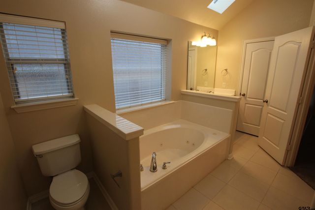 2092 Rana Park, Flint, TX 75762