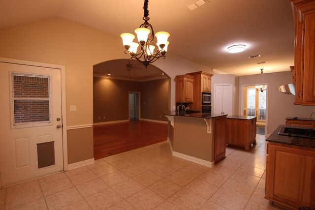 2092 Rana Park, Flint, TX 75762