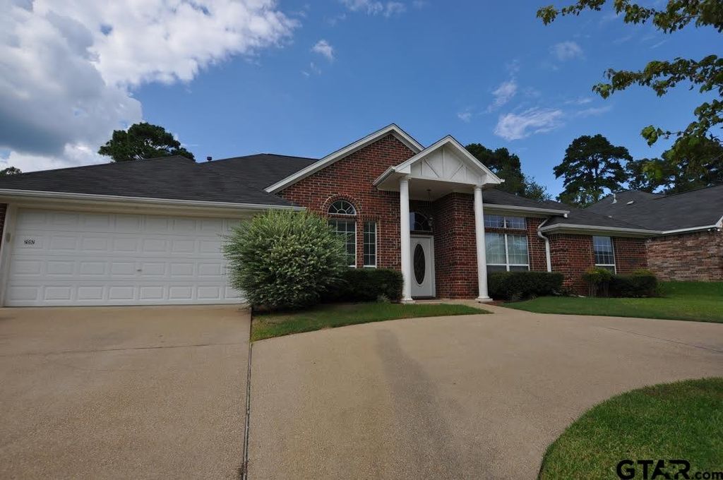 2092 Rana Park, Flint, TX 75762