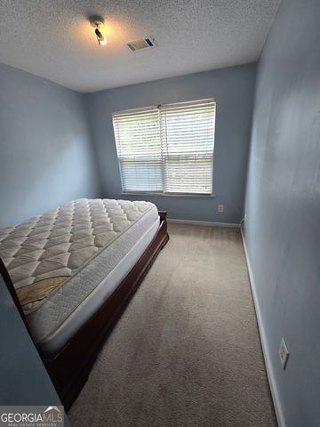 6109 Hickory Lane Drive, Union City, GA 30291