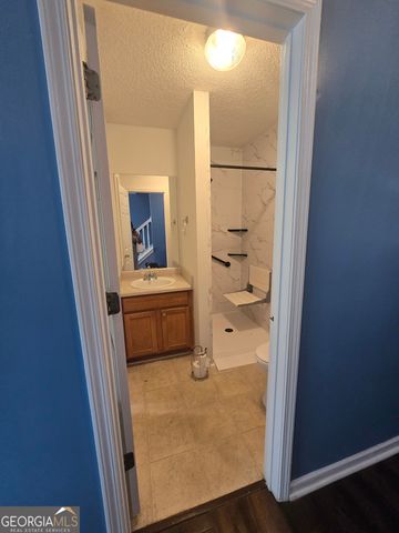 6109 Hickory Lane Drive, Union City, GA 30291