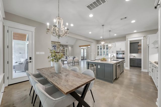 126 Fluorite Court, Huntsville, TX 77340