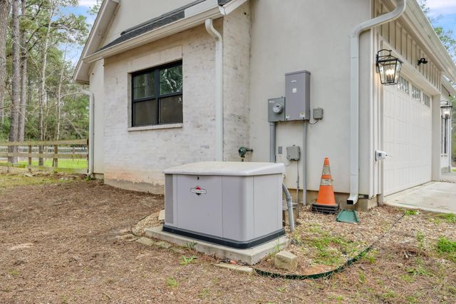 126 Fluorite Court, Huntsville, TX 77340