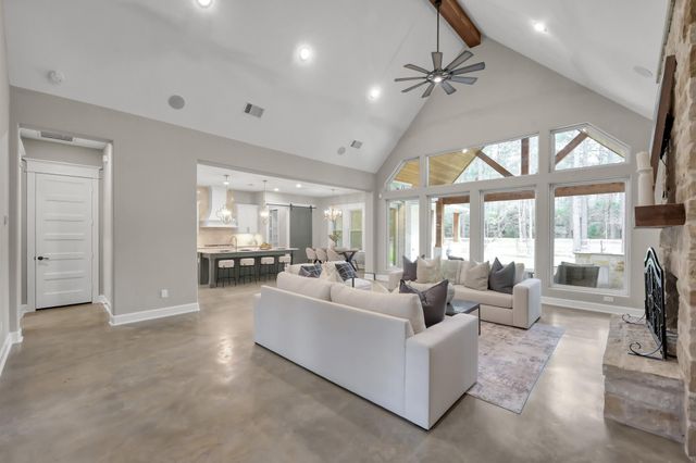 126 Fluorite Court, Huntsville, TX 77340