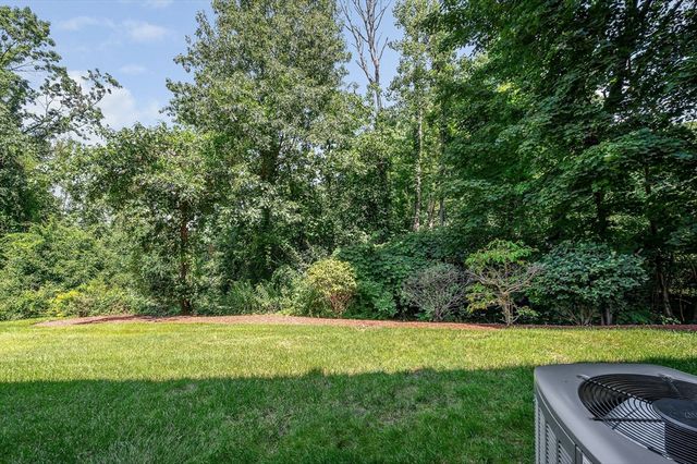 11 Kennedy Drive 11, Chelmsford, MA 01863