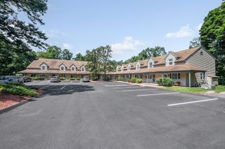 11 Kennedy Drive 11, Chelmsford, MA 01863