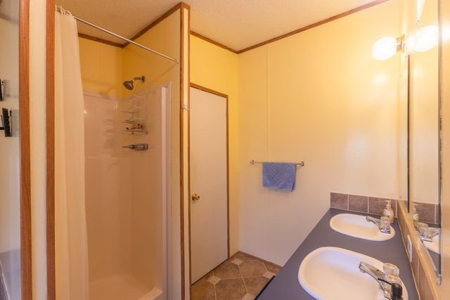 119 Fred Rd, Bon Aqua, TN 37025
