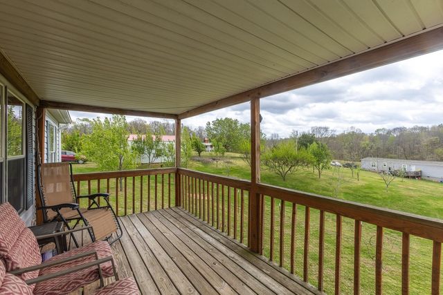 119 Fred Rd, Bon Aqua, TN 37025