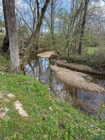 119 Fred Rd, Bon Aqua, TN 37025