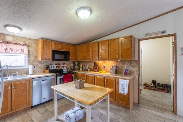 119 Fred Rd, Bon Aqua, TN 37025