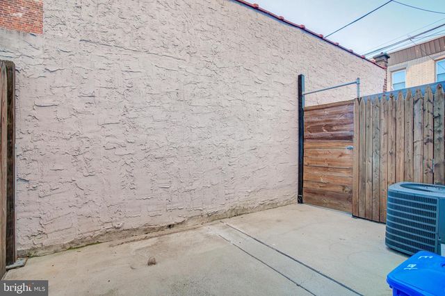 2526 E ALBERT ST, Philadelphia, PA 19125