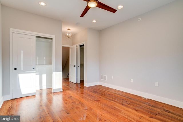 2526 E ALBERT ST, Philadelphia, PA 19125