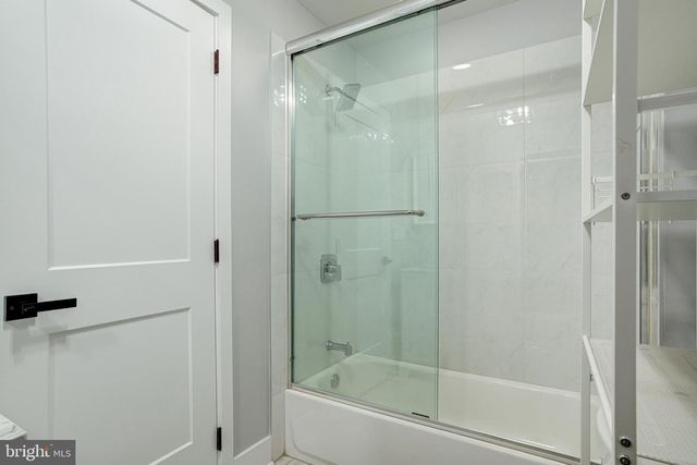 2526 E ALBERT ST, Philadelphia, PA 19125