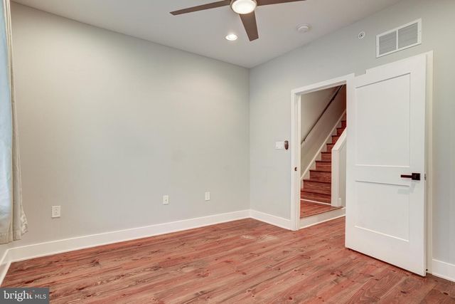 2526 E ALBERT ST, Philadelphia, PA 19125