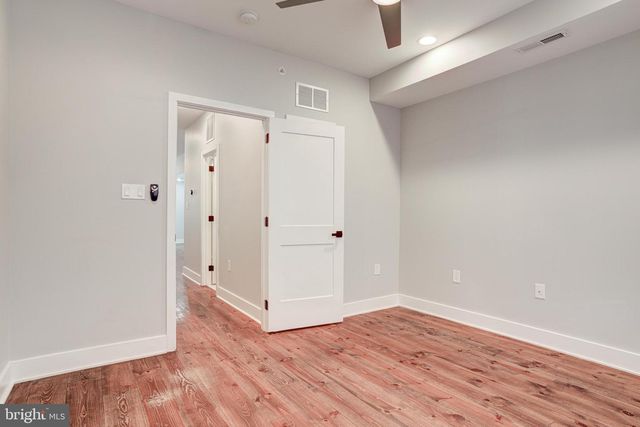 2526 E ALBERT ST, Philadelphia, PA 19125