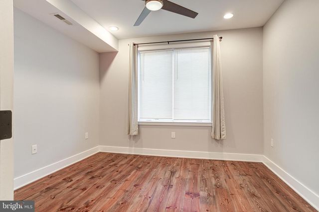 2526 E ALBERT ST, Philadelphia, PA 19125